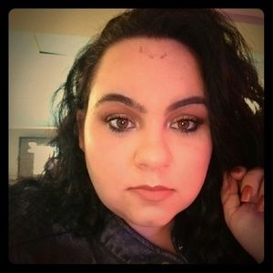 Meet your Posher, Jacqueline